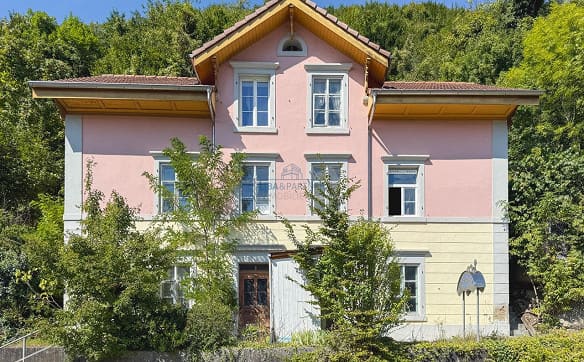 Immobilie in Grellingen - Viel Potenzial: Haus mit flexiblen Nutzungs- und Ausbauoptionen - Bild 1
