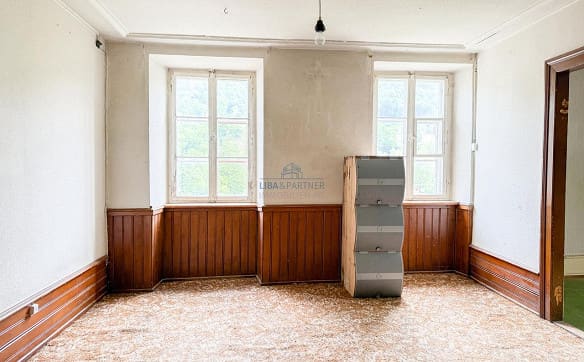 Immobilie in Grellingen - Viel Potenzial: Haus mit flexiblen Nutzungs- und Ausbauoptionen - Bild 6
