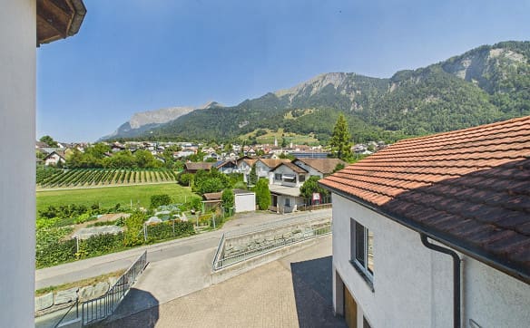 Immobilie in Malans Gr - Gemütliches Wohnen mit sonniger Terrasse und wunderbarer Aussicht - Bild 12