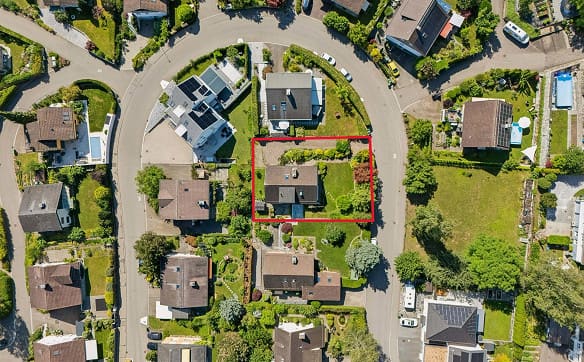 Immobilie in Oetwil Am See - Schwedisches Familiendomizil mit Gestaltungsspielraum - Bild 12