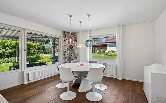 Immobilie in Oetwil Am See - Schwedisches Familiendomizil mit Gestaltungsspielraum - Bild 2