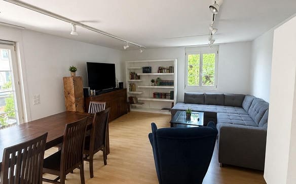 Immobilie in Adetswil - Traumhafte 3.5-Zimmer-Gartenwohnung mit privater Oase & Studio - Bild 3