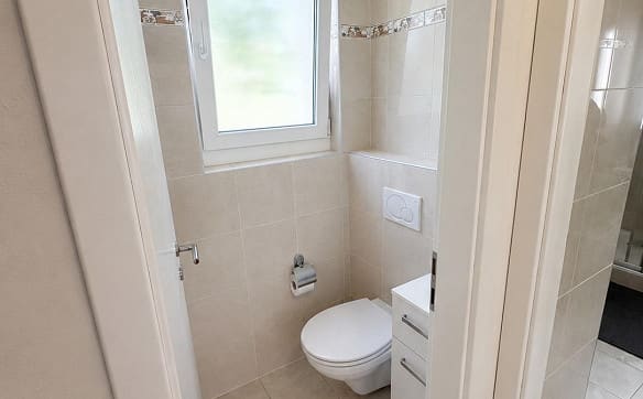 Immobilie in Adetswil - Traumhafte 3.5-Zimmer-Gartenwohnung mit privater Oase & Studio - Bild 5