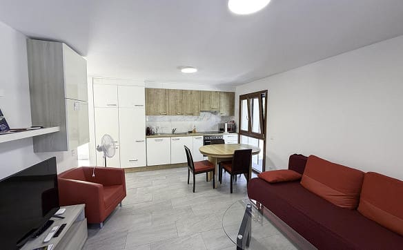 Immobilie in Vogorno - Casa con 4 appartamenti - Haus mit 4 Wohnungen - Bild 12