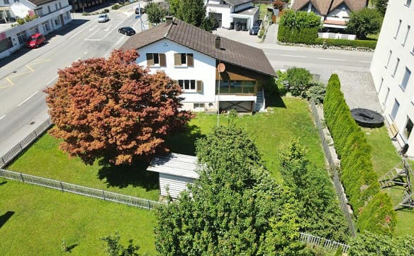 Immobilie in Au Sg - Vielseitige Liegenschaft an attraktiver Hauptlage in Au SG - Wohnen... - Bild 0