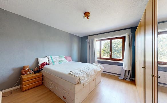 Immobilie in Tann - Vielseitiges Zweifamilienhaus mit unverbaubarer Weitsicht - Bild 4