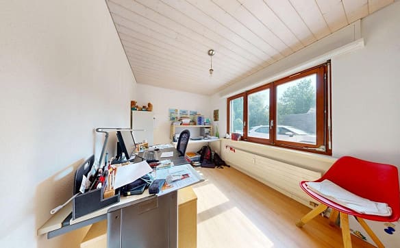 Immobilie in Tann - Vielseitiges Zweifamilienhaus mit unverbaubarer Weitsicht - Bild 8