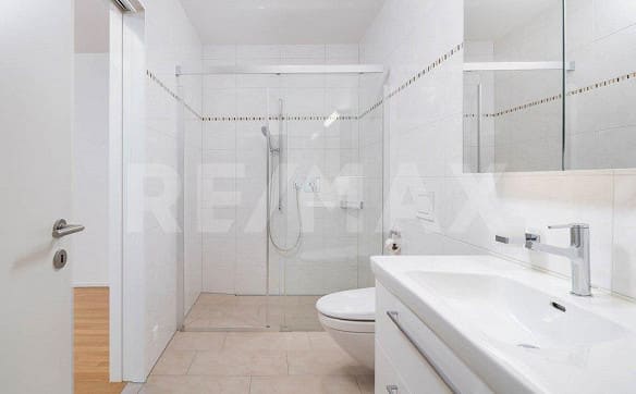 Immobilie in Lachen Sz - 2.5-Zimmerwohnung mit hochwertigem Ausbau und sonnigem Balkon in La... - Bild 11