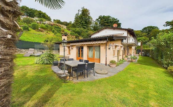 Immobilie in Pura - Una villa. Quattro modi di viverla. Anche residenza di vacanza. - Bild 0