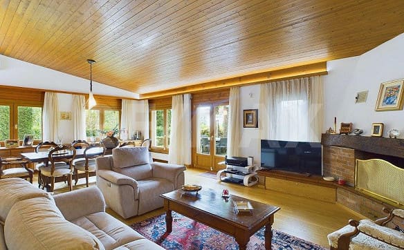 Immobilie in Pura - Una villa. Quattro modi di viverla. Anche residenza di vacanza. - Bild 3