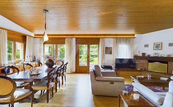 Immobilie in Pura - Una villa. Quattro modi di viverla. Anche residenza di vacanza. - Bild 4