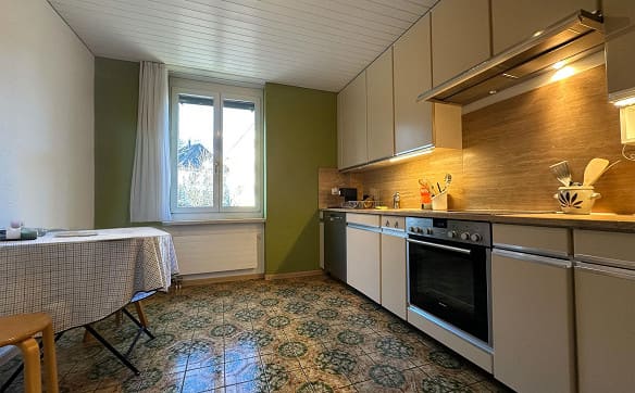 Immobilie in St. Gallen - Grosszügige, charmante Wohnung in ruhigem Quartier, zentral gelegen - Bild 13