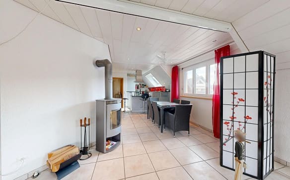 Immobilie in Dotzigen - Aussergewöhnliche 5.5-Zimmer-Maisonette mit Wellnessbereich - Bild 2