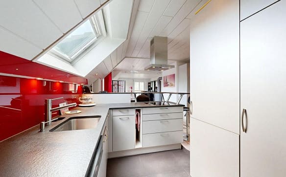 Immobilie in Dotzigen - Aussergewöhnliche 5.5-Zimmer-Maisonette mit Wellnessbereich - Bild 3