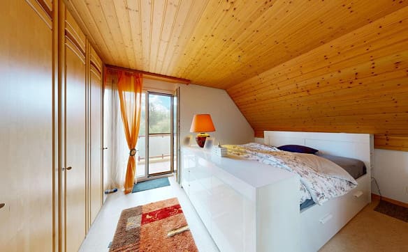 Immobilie in Dotzigen - Aussergewöhnliche 5.5-Zimmer-Maisonette mit Wellnessbereich - Bild 4
