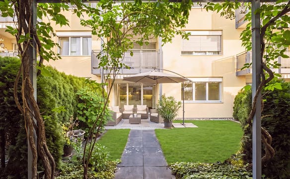 Immobilie in Adligenswil - IDYLLISCHE GARTENWOHNUNG IM  DORFKERN VON ADLIGENSWIL - Bild 0