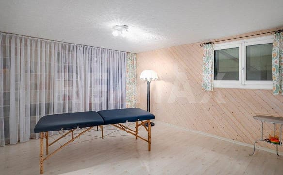 Immobilie in Adetswil - Tolle Lage und schöne Bergsicht - Bild 10