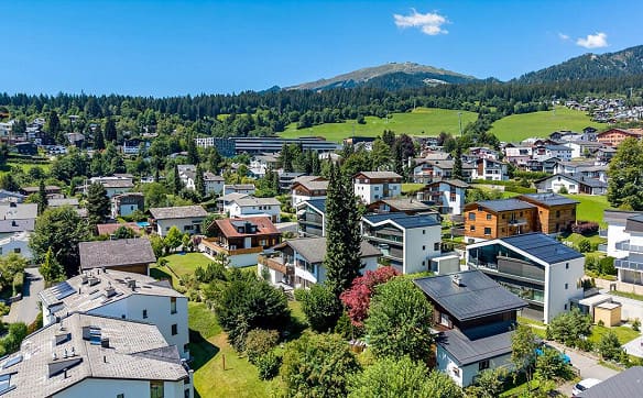 Immobilie in Flims Dorf - Ferienhaus in Flims an sonniger Lage - Bild 4