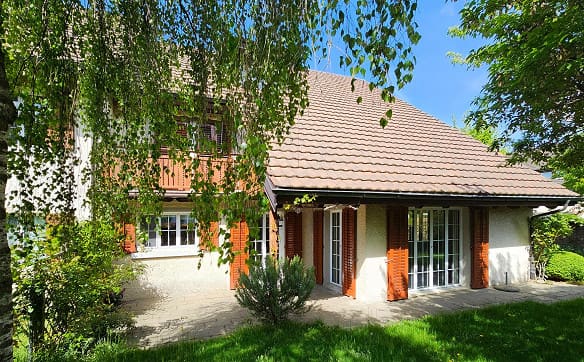 Immobilie in Otelfingen - Wohnperle mit viel Raum, Galerie und schönem Garten - Bild 2