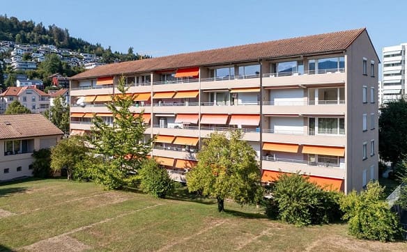 Immobilie in Kriens - 3.5-Zimmer-Dachwohnung mit viel Gestaltungspotenzial - Bild 0