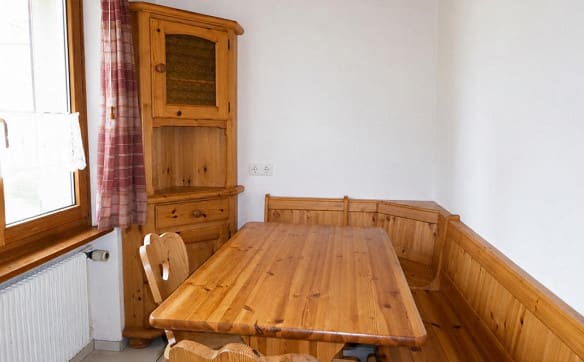Immobilie in Bad Ragaz - freistehendes Zweifamilienhaus mit Garagen und grosszügigem Umschwung - Bild 3