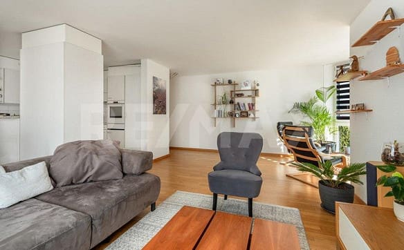 Immobilie in Menzingen - Lichtreiche 3½-Zimmer-Wohnung mit sonniger Lage und Weitblick - Bild 7