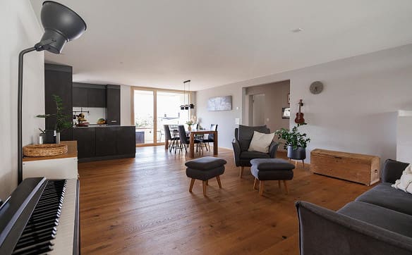 Immobilie in Igis - Naturnah und Neuwertig - Grosszügige 5.5 Zimmer Wohnung mit Weitblick - Bild 3
