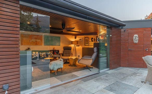 Immobilie in Mollis - Exklusive Residenz mit Pool und privater Gartenidylle - Bild 11