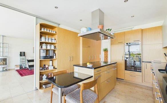 Immobilie in Rüfenacht Be - Exklusives 5½-Zimmer-Terrassenhaus mit Weitsicht - Bild 10