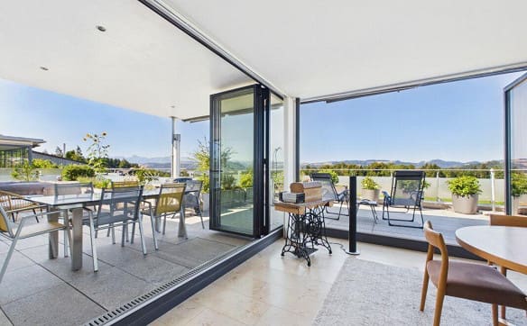 Immobilie in Rüfenacht Be - Exklusives 5½-Zimmer-Terrassenhaus mit Weitsicht - Bild 5