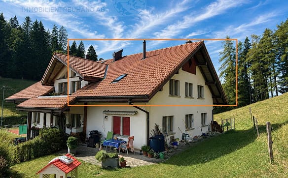 Immobilie in Heiligenschwendi - Gemütliche und charaktervolle 3.5- Zimmer Dachwohnung mit Galerie - Bild 0
