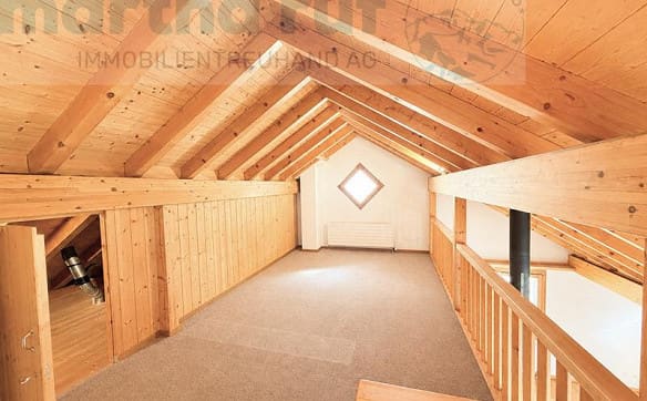 Immobilie in Heiligenschwendi - Gemütliche und charaktervolle 3.5- Zimmer Dachwohnung mit Galerie - Bild 11