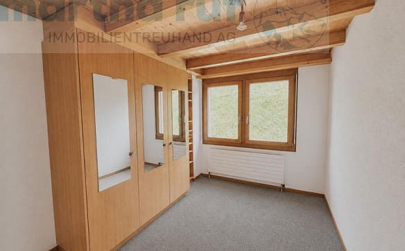 Immobilie in Heiligenschwendi - Gemütliche und charaktervolle 3.5- Zimmer Dachwohnung mit Galerie - Bild 5