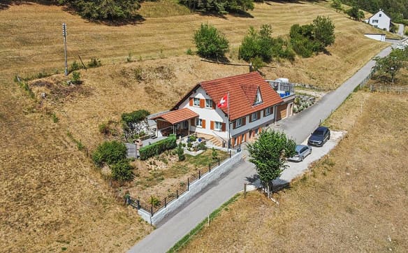 Immobilie in Holderbank So - Einfamilienhaus mit viel Platz, Umschwung und freier Aussicht - Bild 0