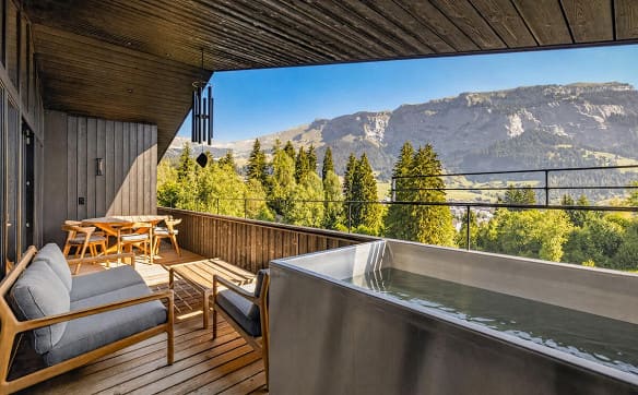 Immobilie in Flims Waldhaus - Flims Waldhaus: modernes Wohnen mit Weitsicht und Ski-in - Bild 0