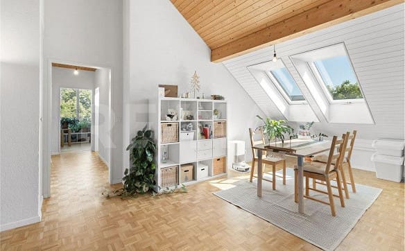 Immobilie in Affoltern Am Albis - Grosszügige 4½-Zimmer Dachwohnung – Licht, Weitsicht und Stil - Bild 11