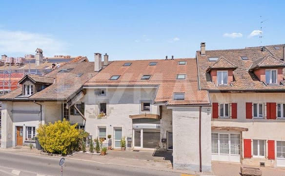 Immobilie in Genolier - Maison villageoise de 207 m² habitables, 5,5 piècess - Bild 0