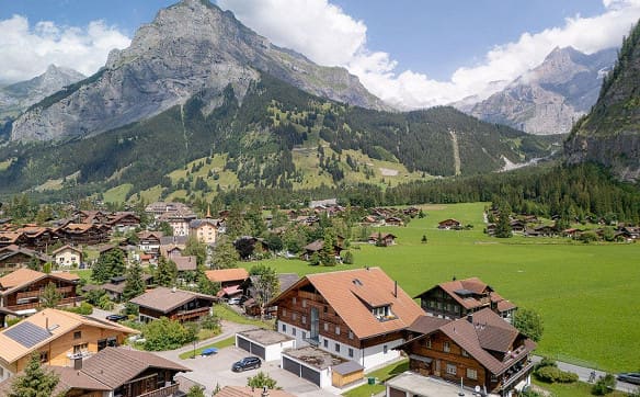 Immobilie in Kandersteg - Gemütliche 3.5-Zimmer-Parterrewohnung an zentraler Lage in Kandersteg - Bild 0