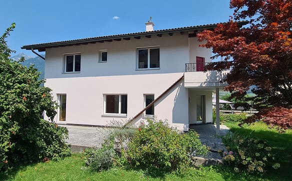 Immobilie in Attinghausen - Attraktive 6.5 Zimmer-Doppeleinfamilienhaushälfte - Bild 1