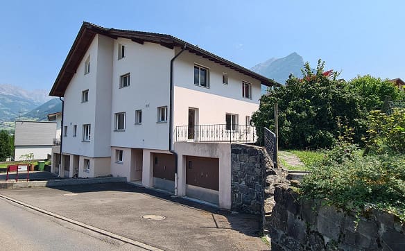 Immobilie in Attinghausen - Attraktive 6.5 Zimmer-Doppeleinfamilienhaushälfte - Bild 2