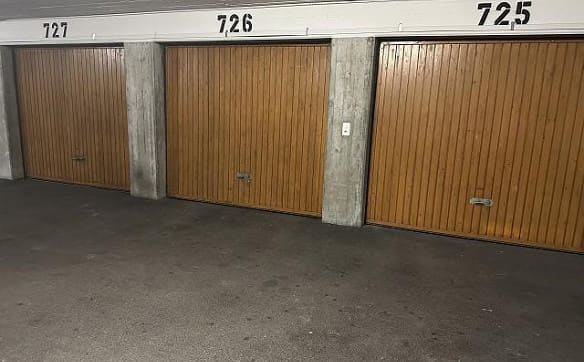 Immobilie in Pfäffikon Sz - 3 1/2-Zimmer-Wohnung im 5. OG an sehr sonniger Seeblicklage mit Gem... - Bild 11