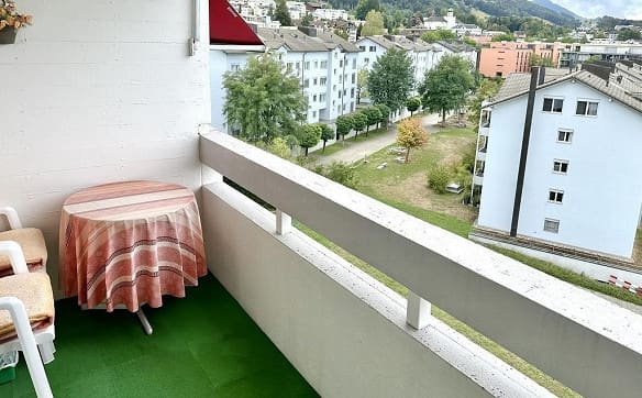 Immobilie in Pfäffikon Sz - 3 1/2-Zimmer-Wohnung im 5. OG an sehr sonniger Seeblicklage mit Gem... - Bild 12
