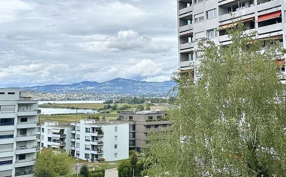 Immobilie in Pfäffikon Sz - 3 1/2-Zimmer-Wohnung im 5. OG an sehr sonniger Seeblicklage mit Gem... - Bild 15