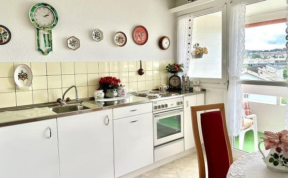 Immobilie in Pfäffikon Sz - 3 1/2-Zimmer-Wohnung im 5. OG an sehr sonniger Seeblicklage mit Gem... - Bild 6