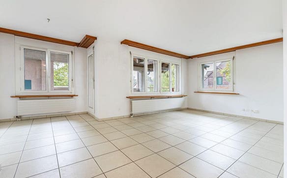 Immobilie in Weinfelden - 3.5-Zimmer-Wohnung mit lichtdurchflutetem Atrium und zwei Balkonen - Bild 1
