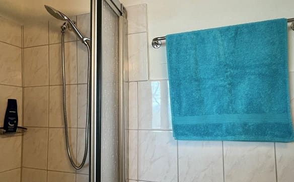 Immobilie in Porto Ronco - Häuschen mit  herrlicher Seesicht, Privatstrand und vielen "Stufen ... - Bild 13