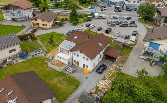 Immobilie in Turtmann - Gepflegtes Familienhaus mit Bergsicht und Wintergarten - Bild 1