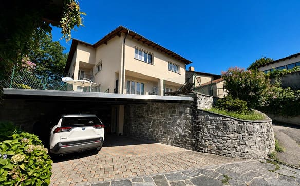 Immobilie in Vaglio - Ampia villa immersa nel verde a Vaglio - Bild 3