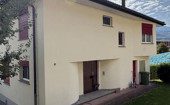 Immobilie in Heiligkreuz - Einfamilienhaus mit Einliegerwohnung, Doppel- und WoMo Garage - Bild 2