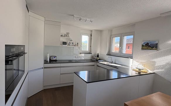 Immobilie in Heiligkreuz - Einfamilienhaus mit Einliegerwohnung, Doppel- und WoMo Garage - Bild 8